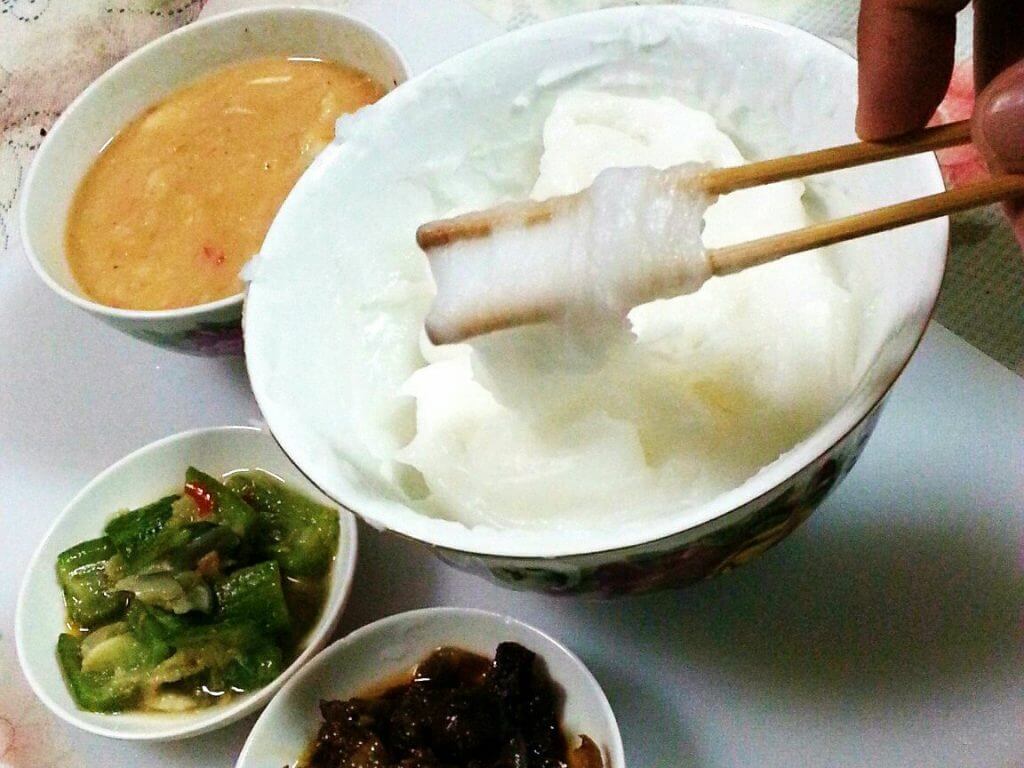 Ambuyat Makanan Unik yang Hanya Dijumpai di Sabah dan Sarawak