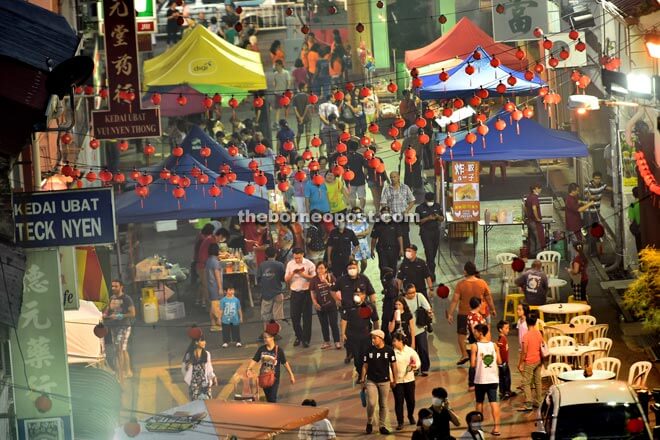 Festival Kek Bulan Antara Budaya Kuching