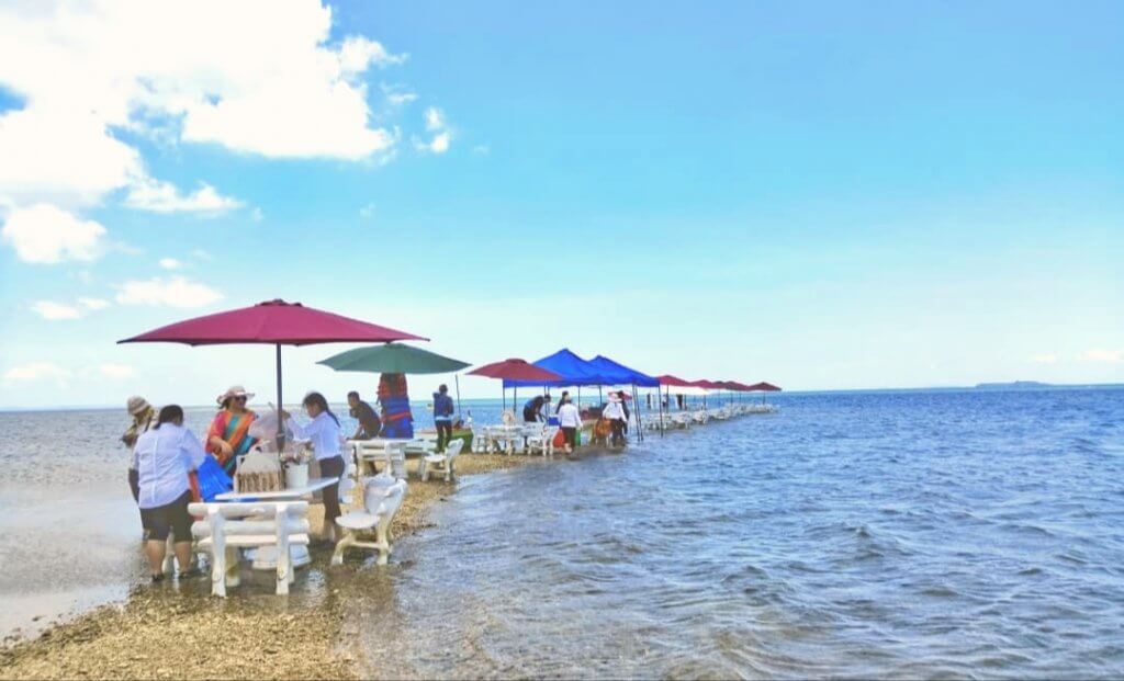 Pulau Pasir Timbul, Hidden Gem di Pitas Sabah. Boleh Jalan Atas Air! 10 Pulau Pasir Timbul : Hidden Gem di Pitas Sabah. Boleh Jalan Atas Air!