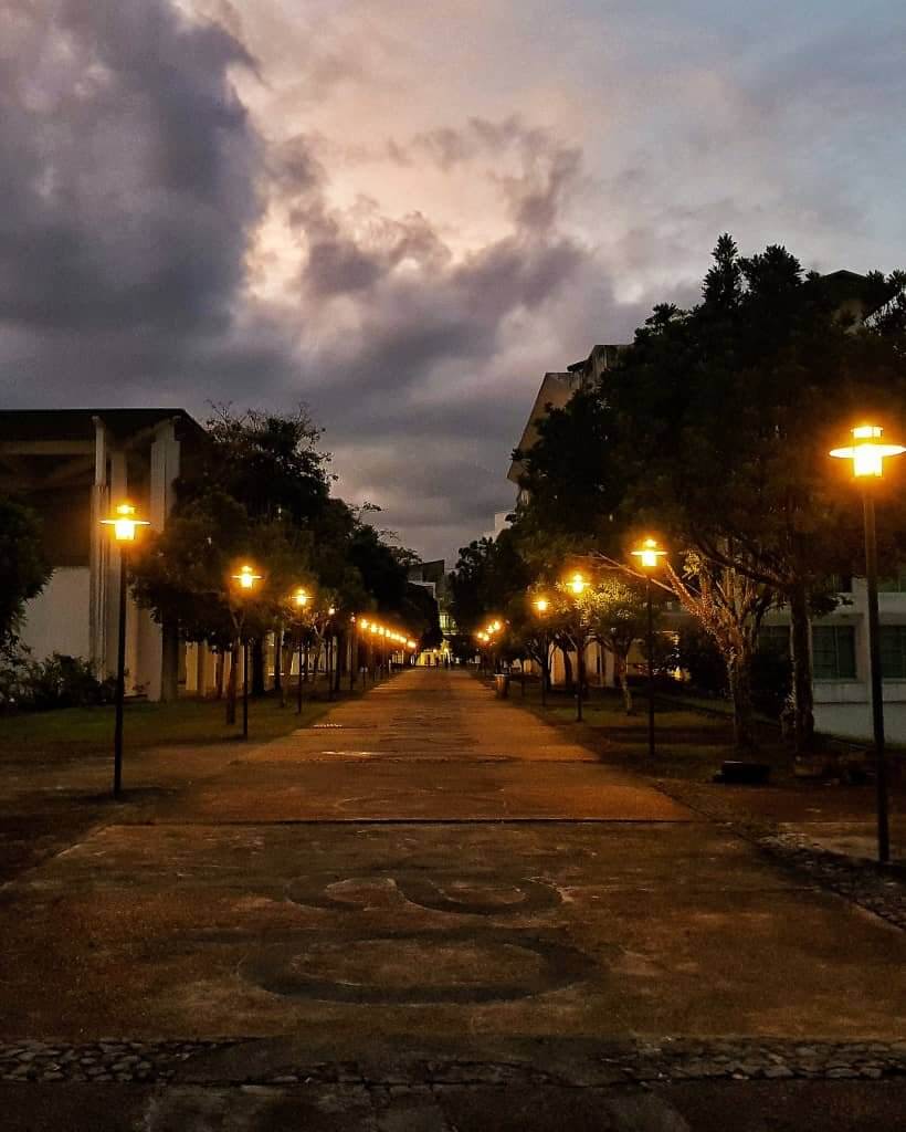 Gambar Sunset di IPTA Sarawak Ini Tular, Memang AMAZING!