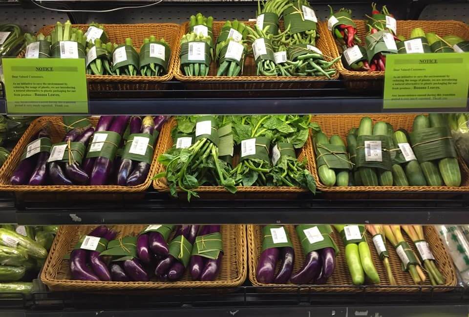 Pasaraya Terkemuka Sarawak Perkenal Bungkusan Daun Pisang untuk Barangan Segar
