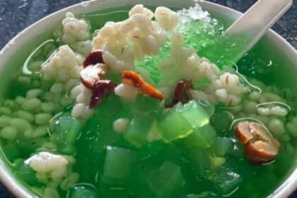 Bubur Buang Panas Ini Sebenarnya Bukan Bubur, Tapi Sejenis Minuman Popular Di Sibu