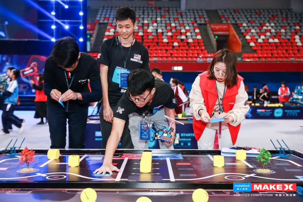 Tewaskan 3,500 Pasukan Di Dunia, Pelajar Sekolah Sarawak Juara Dunia Pertandingan Robotik 8 Tewaskan 3,500 Pasukan Di Dunia, Pelajar Sekolah Sarawak Juara Dunia Pertandingan Robotik