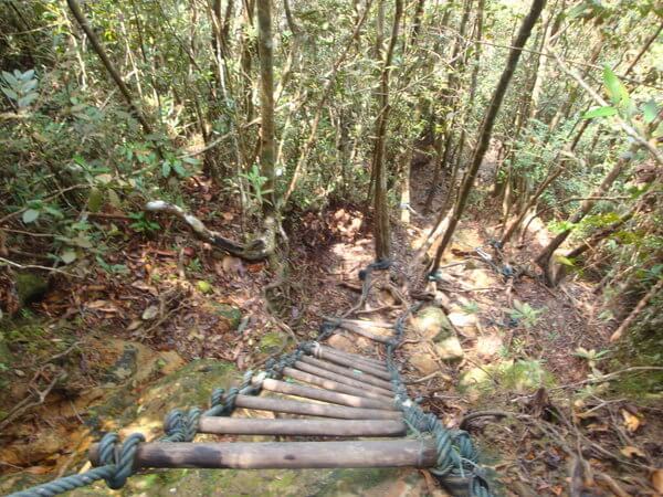 7 Destinasi Hiking Di Sekitar Kuching Yang Anda Perlu Cuba