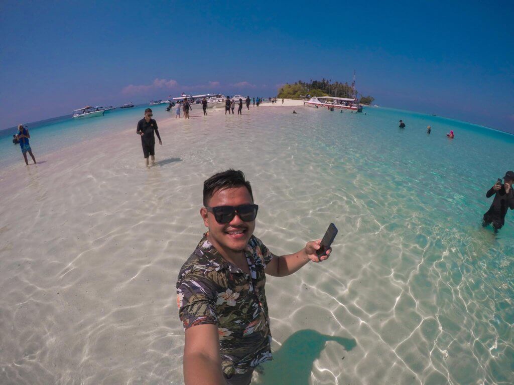 Bajet Bawah 1K, Lelaki Ini Kongsi Tips Tawan Pulau-Pulau Di Semporna