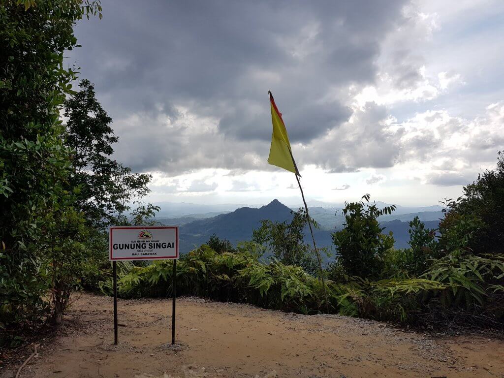 7 Destinasi Hiking Di Sekitar Kuching Yang Anda Perlu Cuba