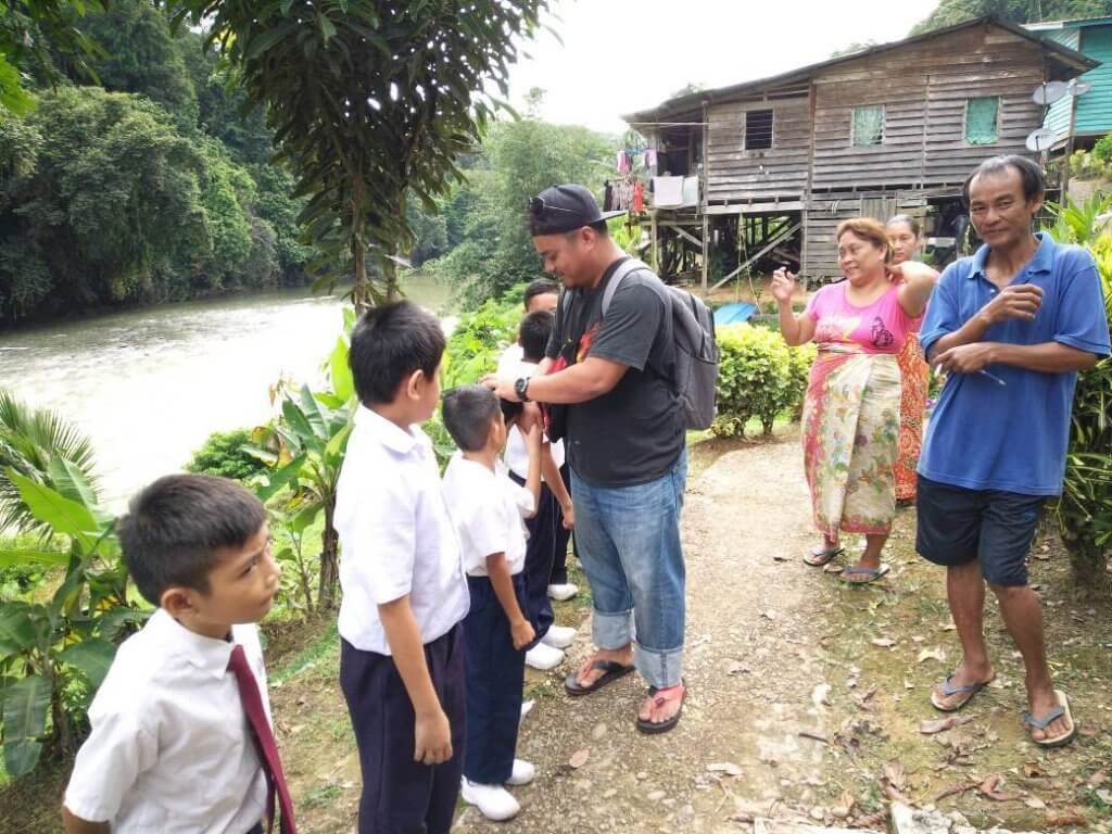 Dengar Nasihat Padu Lelaki Ini, Khas Untuk Anda Yang 'Posting' Kerja Ke Sabah Sarawak