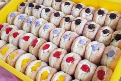 4 Stall Donut Paling Mantap Yang Anda Mesti Cuba di Kuching