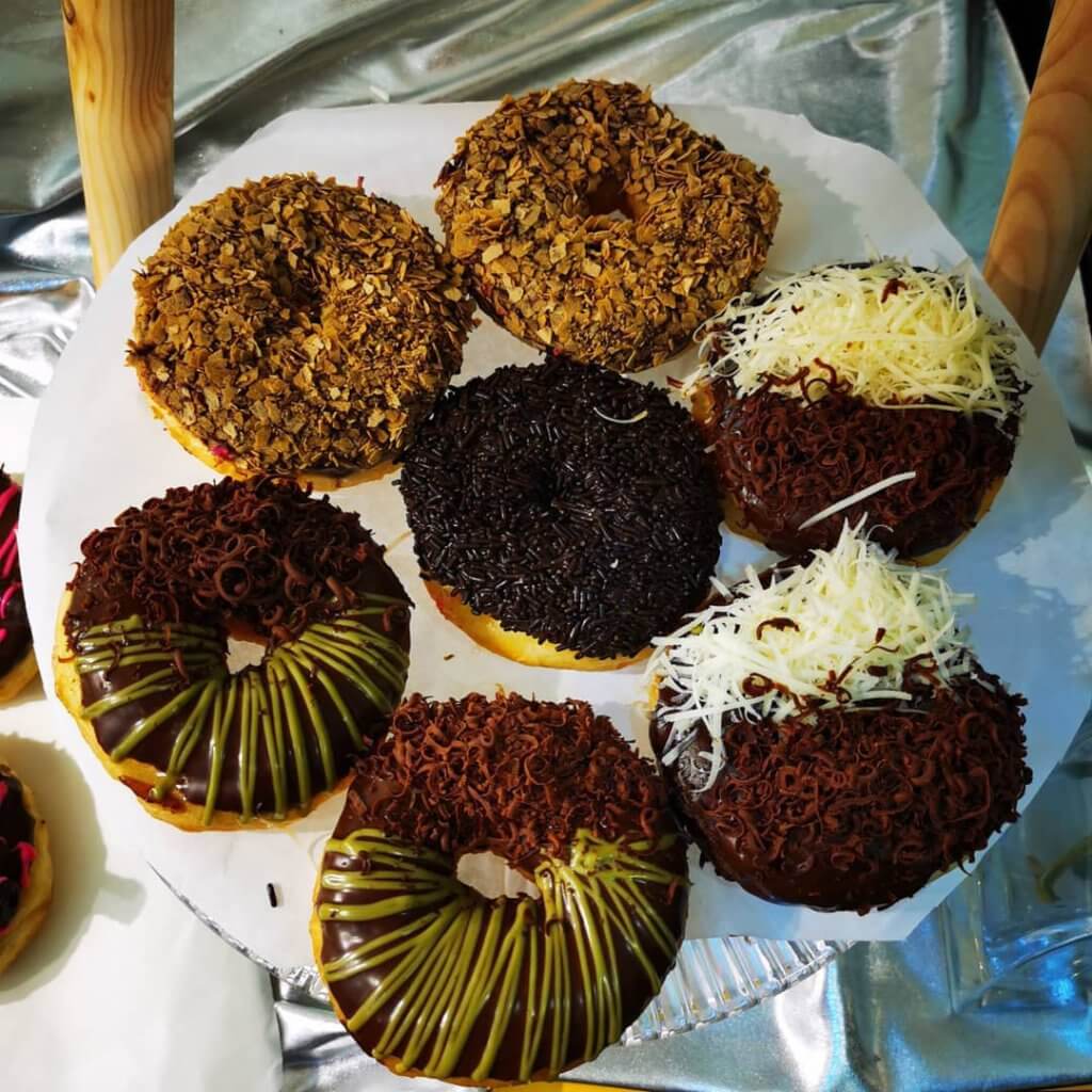 4 Stall Donut Paling Mantap Yang Anda Mesti Cuba di Kuching