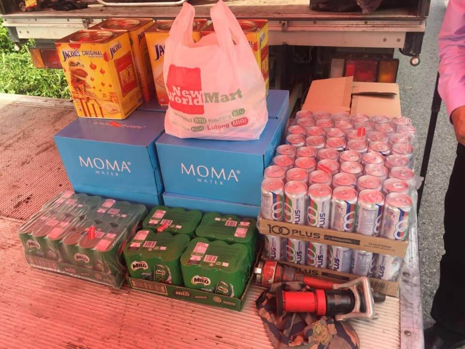 Dapat Burger Dan Pizza, Bomba Terharu Usaha Padam Kebakaran Di Kuala Baram Dihargai
