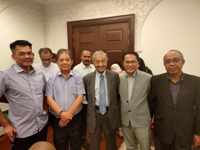 Nampaknya Macam Belum Berakhir, Baru Bian Tangani SD ke 114 Sokong Tun Mahathir