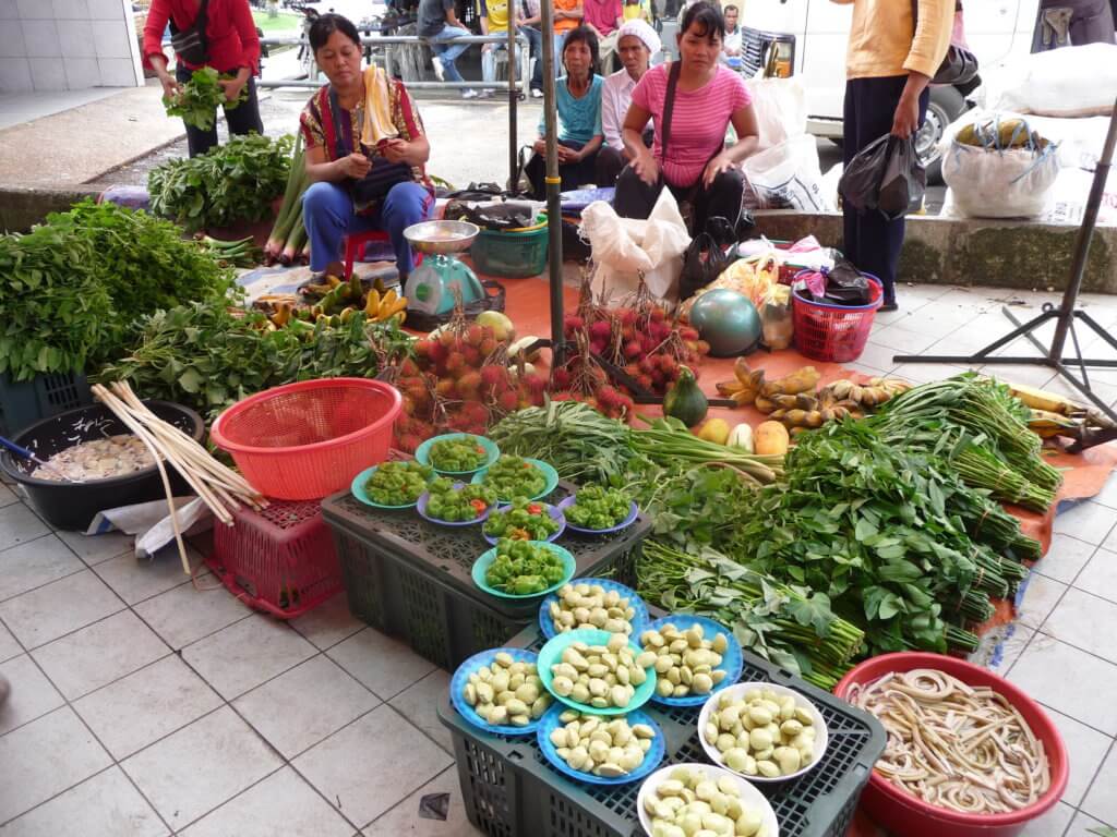 borneo 183 Ini 3 Lokasi Pasar Tamu Untuk Anda 'Shopping' Hasil Tani Rare Di Sarawak