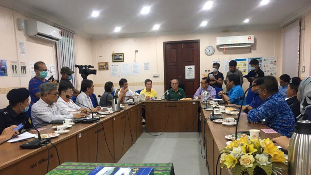 Tertinggi Kes COVID19 Di Asia Tenggara, Netizen Mula Desak #LockDownMalaysia