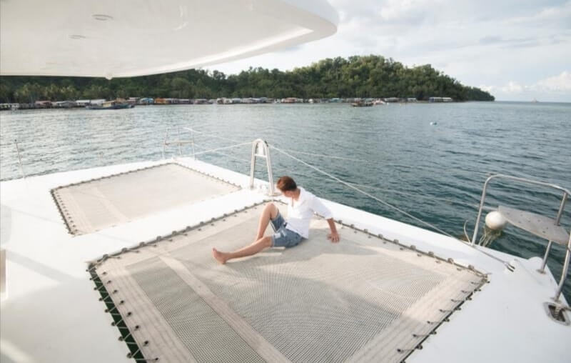 Dengan Bajet Bawah RM 150, Anda Kini Boleh Menaiki Cruise Bot Mewah Di Teluk Sepanggar