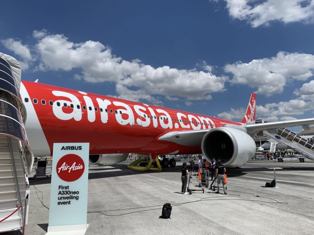 COVID-19 : AirAsia Gantung Penerbangan Antarabangsa Dan Domestik Hingga Hujung April