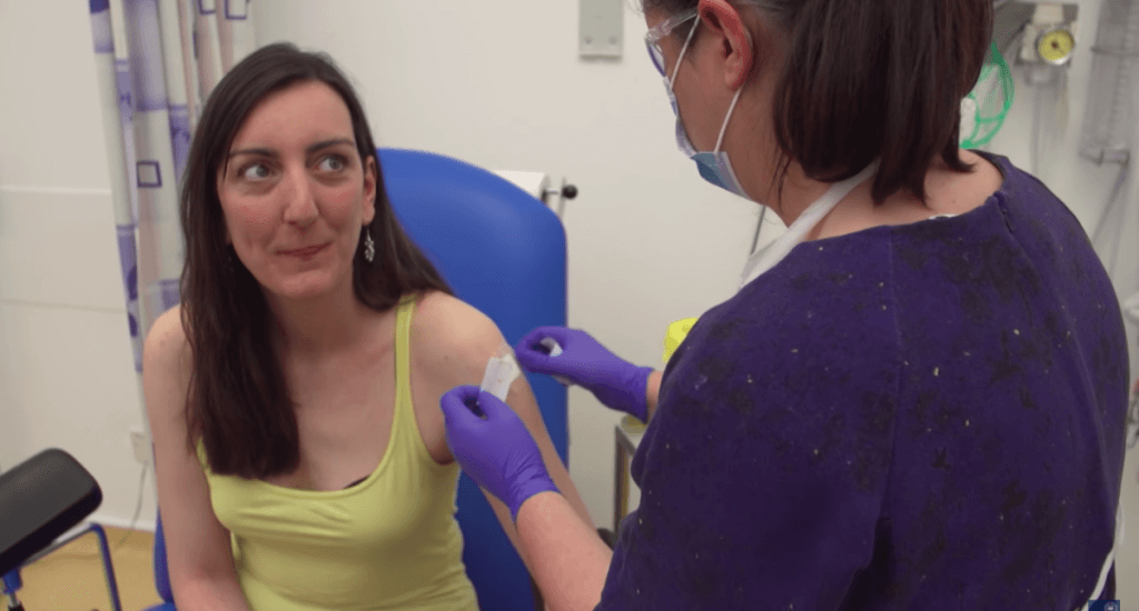 6 Ekor Monyet 'Kebal' Selepas Disuntik Vaksin Dari Oxford