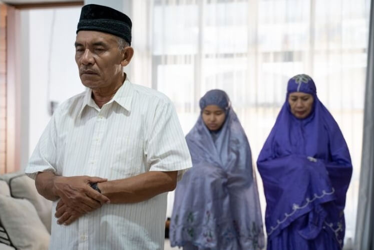 Tak Sah Jika Solat Terawih Dibuat 'Online', Ini Penjelasan Dr. Zulkifli Al-Bakri