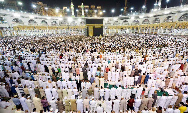 Tak Sah Jika Solat Terawih Dibuat 'Online', Ini Penjelasan Dr. Zulkifli Al-Bakri