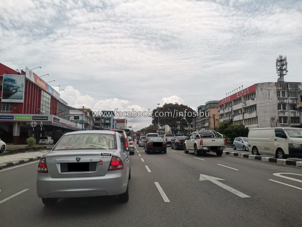 Sesak Dan 'Meriah', Begini Suasana Di Sekitar Bandar Sarawak Sejak PKPB Diumumkan