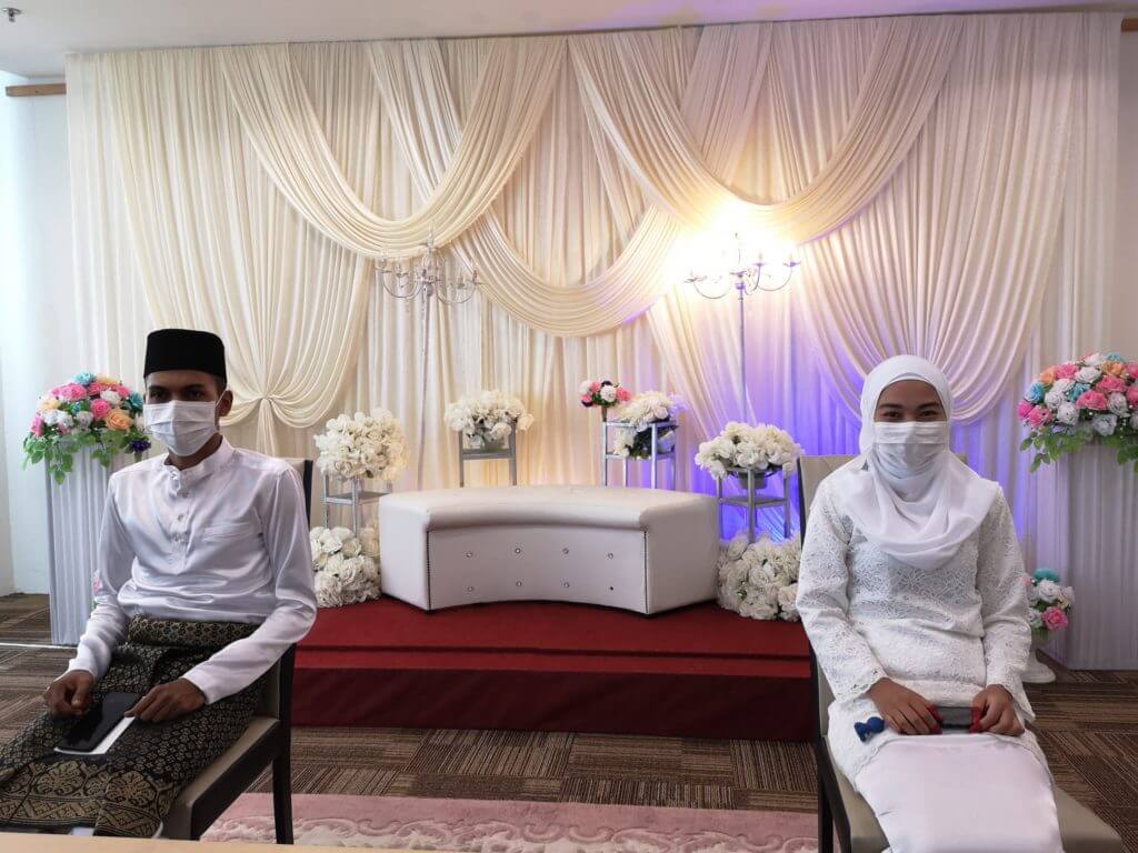 Sijil Nikah Siap Terus, Lihat Bagaimana Pasangan Ini Diijabkabul Semasa PKPB Di Sibu