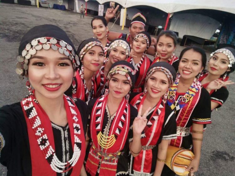 FAKTA MENARIK : Kenali Adat Dan Pantang Larang Kaum Bidayuh