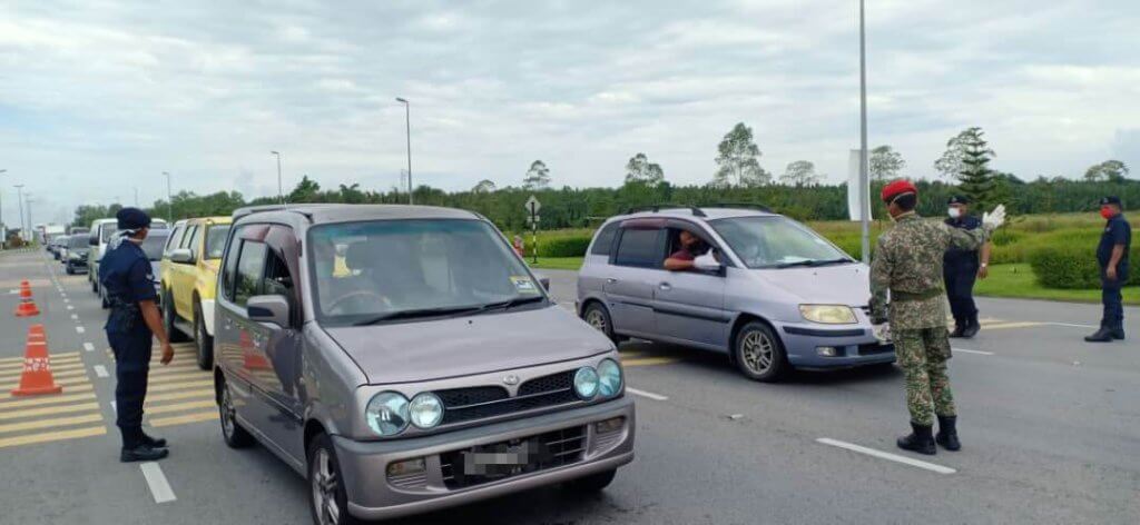 Arahan Baru Telah Diwartakan, Sarawak Ikut Benarkan Empat Orang Dalam Satu Kenderaan
