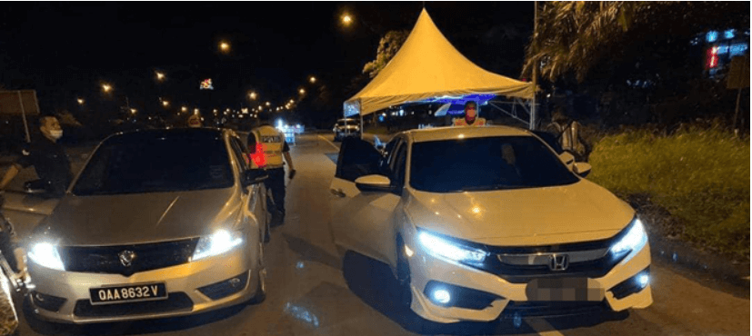 Lelaki Mabuk Cuba Rentas Daerah Di Kuching, Hambur Kata Kata Kesat Kepada Polis