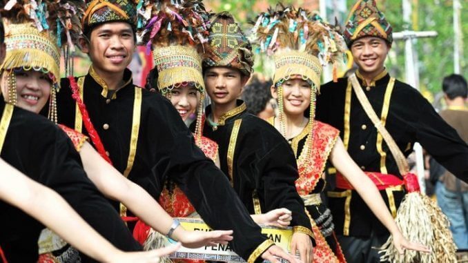 Kenali Asal Usul, Sejarah Dan Tradisi Pesta Kaamatan Yang Anda Perlu Tahu