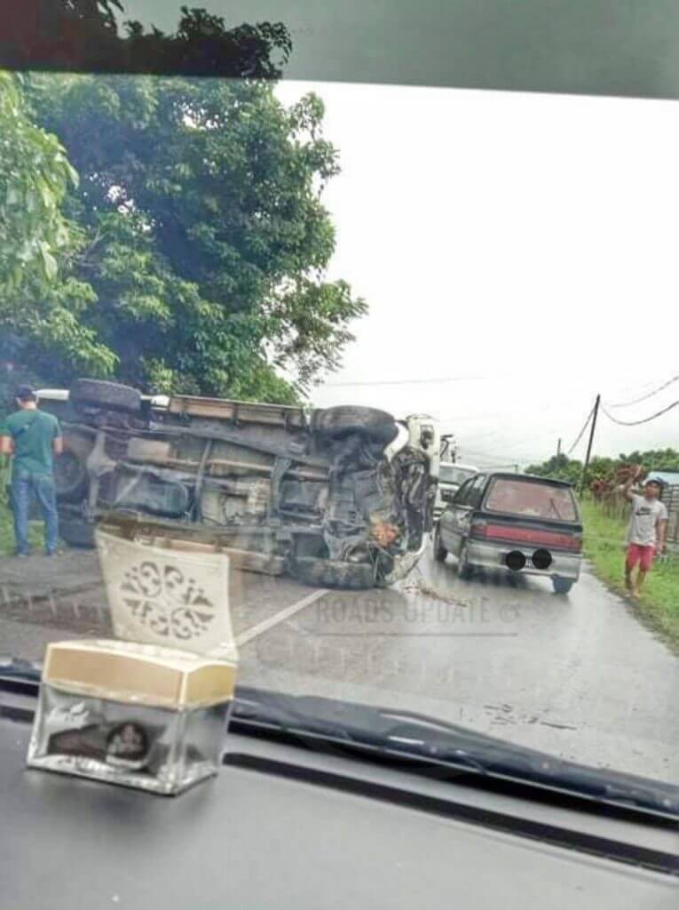 Tak Sampai Sehari, 12 Kemalangan Dilaporkan Di Kuching Akibat Jalan Licin
