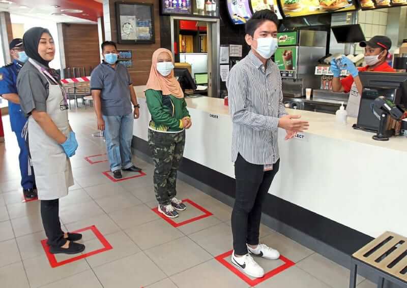 Rakyat Tak Patuh SOP, Penggunaan Pelitup Muka Diwajibkan Di Tempat Sesak Dan Pengangkutan Awam Mulai 1 Ogos 7 Rakyat Tak Patuh SOP, Penggunaan Pelitup Muka Diwajibkan Di Tempat Sesak Dan Pengangkutan Awam Mulai 1 Ogos