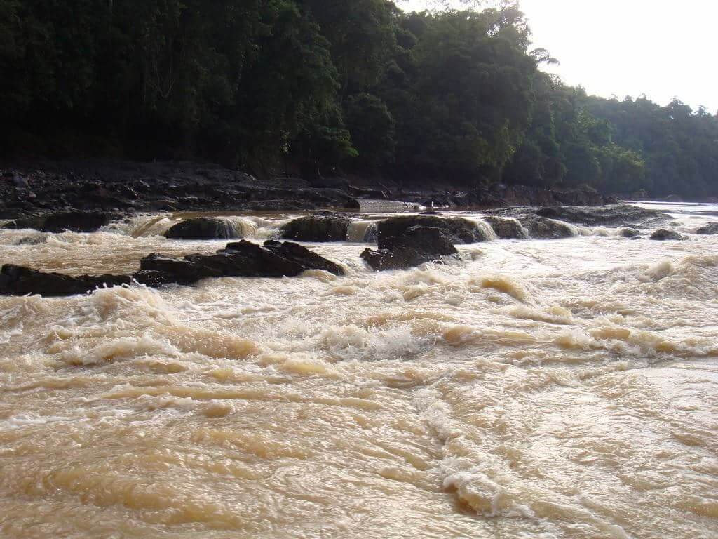 Puaka Jeram Pelagus, Batu Jeram Bahaya Yang Berasal Dari Seekor Ular Gergasi