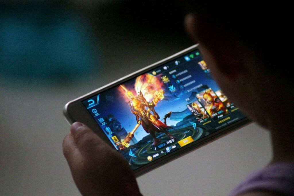 Tidak Tahan Dimarahi Kerana Ketagih Main Game, Remaja Lelaki Ini Nekad Bunuh Diri