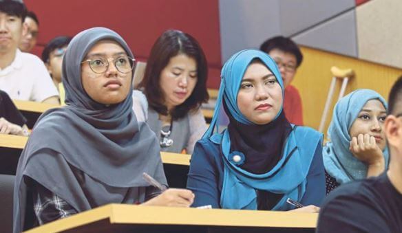 Dibuka Secara Berperingkat Mulai Julai, Pelajar IPT Dibenarkan Kembali Ke Kampus