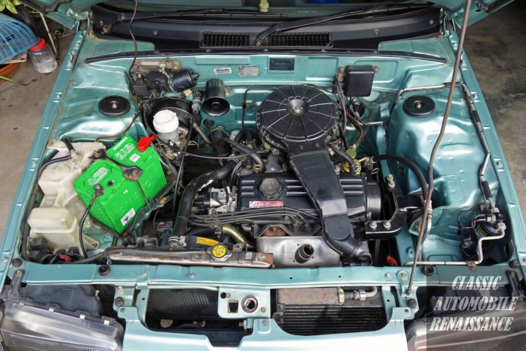 Lelaki Muda Ini Kongsi Sebab Mengapa Dia Masih Guna Kereta Berusia 21 Tahun 12 61a6 1 Lelaki Muda Ini Kongsi Sebab Mengapa Dia Masih Guna Kereta Berusia 21 Tahun