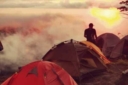 Puncak Dimie Banjaran Crocker, Lokasi Camping Atas Awan Di Sabah