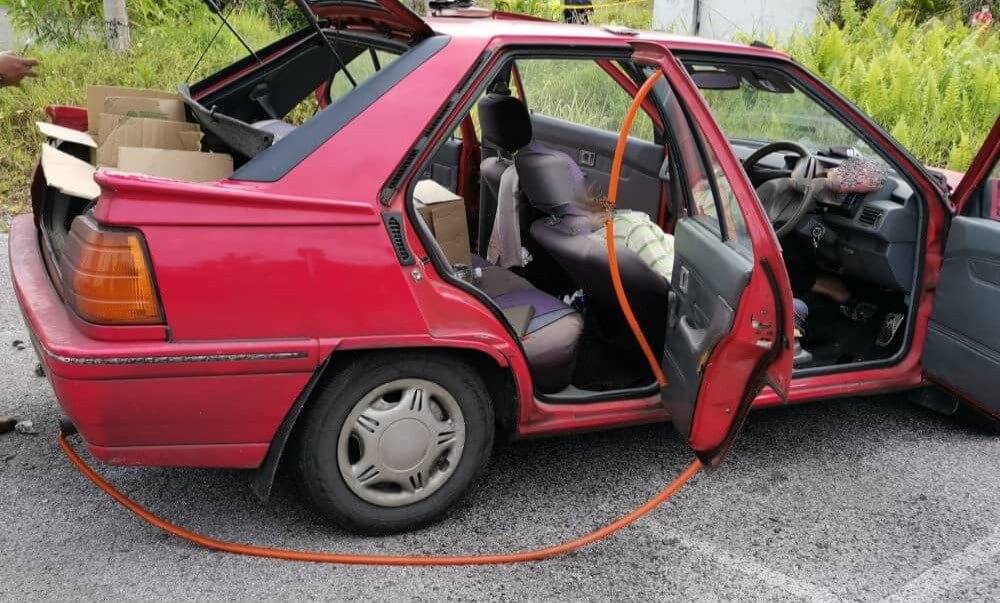 Hos Disambung Dari Ekzos Terus Ke Dalam Kereta, Seorang Lelaki Ditemui Mati Di Kuching