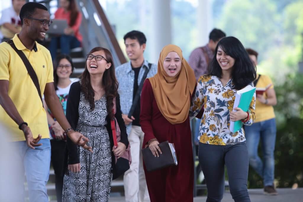 Ini 6 Senarai Bantuan Kewangan Kemasukan Ke IPT Untuk Anak Sabah & Sarawak