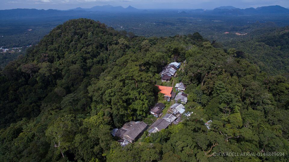 Perbezaan Antara Dayak Laut Dan Dayak Darat Di Sarawak