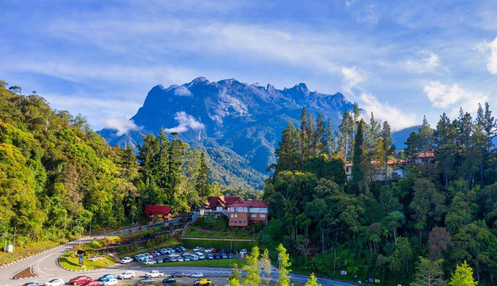 Pendaki Positif COVID-19, Kompleks Taman Kinabalu Ditutup Hingga 8 Oktober 2020