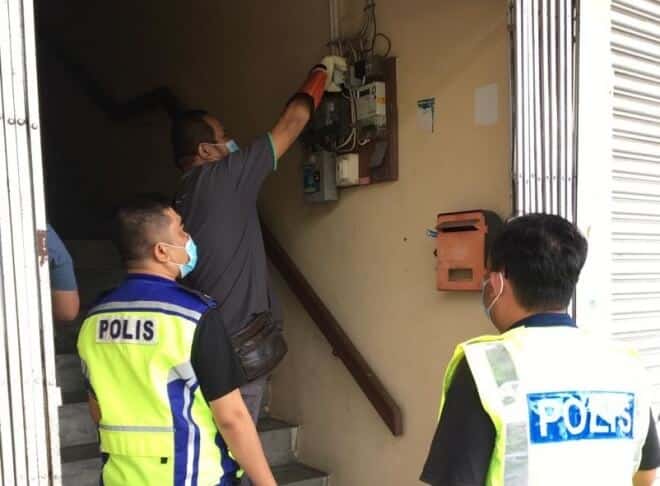 Bertopengkan Kedai 24 Jam, Premis Judi Di Bintulu Dipotong Bekalan Elektrik