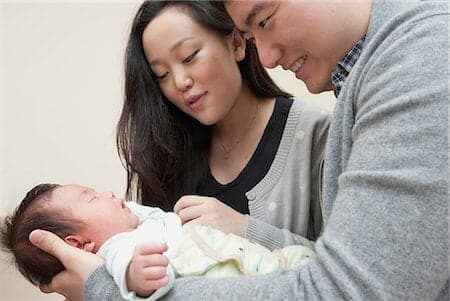 Singapura Menawar Pembayaran Kepada Ibu Bapa Untuk Bayi Dilahirkan Semasa Pandemik
