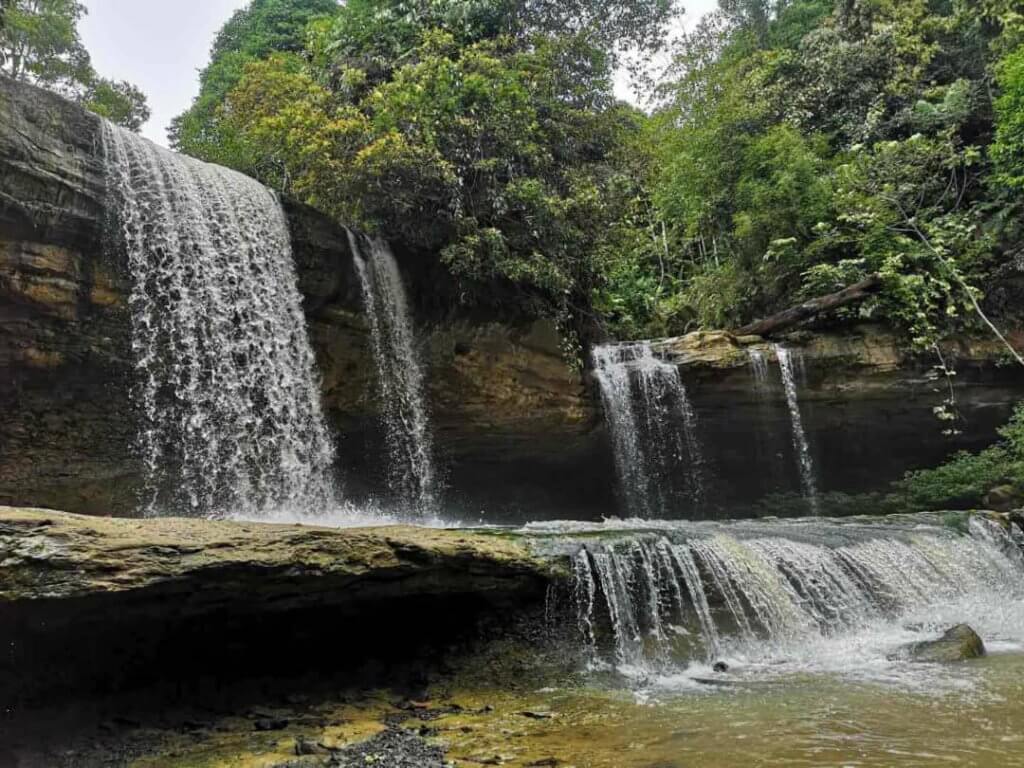 Ini adalah 2 Waterfall Tersembunyi Yang Anda Perlu Terokai Di Miri