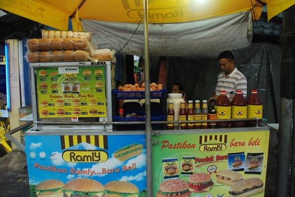 Cuba Buat Burger 'Beef Benjo', Resipi Malaysia Ini Pernah Masuk Youtube First We Feast