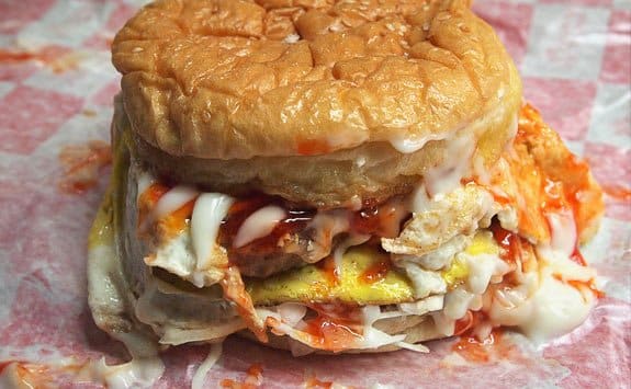 Cuba Buat Burger 'Beef Benjo', Resipi Malaysia Ini Pernah Masuk Youtube First We Feast
