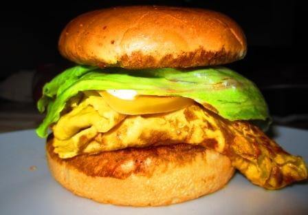 ramly2 Burger Jalanan Kegemaran Malaysia Masuk Rancangan Mega Youtube First We Feast, Di Mana Mereka Mencuba Resepinya