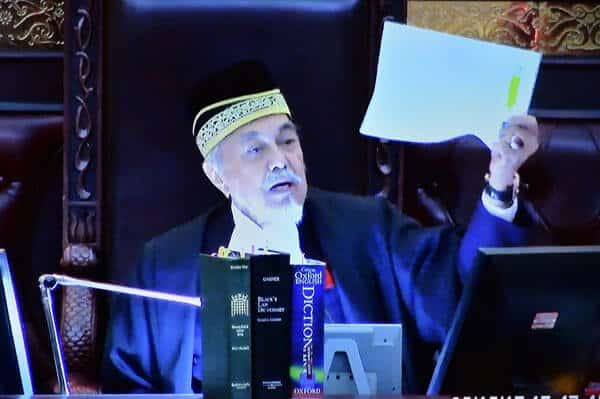 Hairan Dumbledore Trending Di Malaysia, Rupanya Ada Kaitan Dengan DUN Sarawak