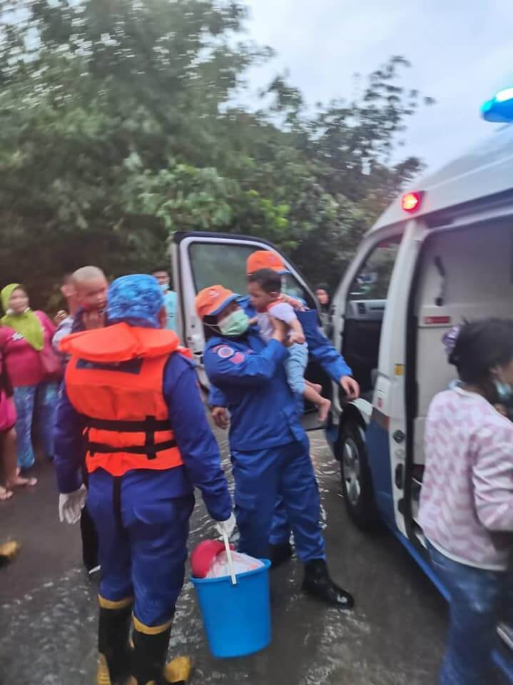 Banjir Di Sarawak Semakin Buruk, Seramai 4,222 Mangsa Telah Dipindahkan