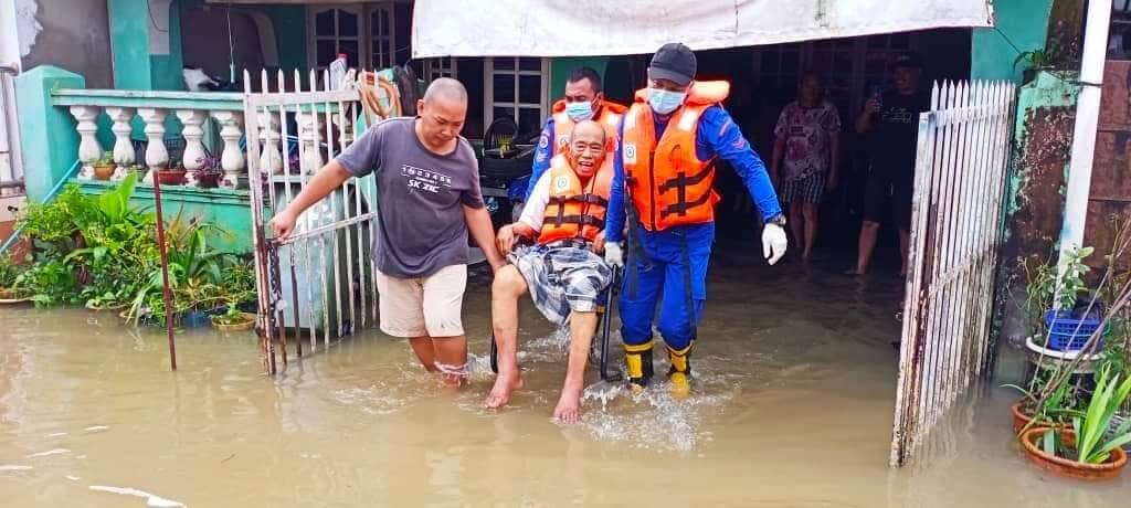 136970731 223599312641183 3291522080106954237 o Hujan Lebat Tak Henti-Henti, Tiga Daerah Di Sarawak Dilanda Banjir Kilat