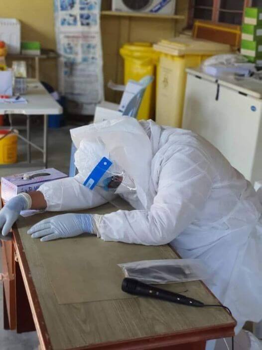 Wira Negara Tumpas, Doktor Meninggal Dunia Kerana Terlalu Penat Rawat Pesakit COVID-19