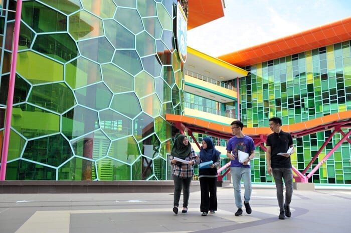Tawaran Biasiswa Penuh Di Universiti Brunei Darussalam, Permohonan Dibuka Sekarang